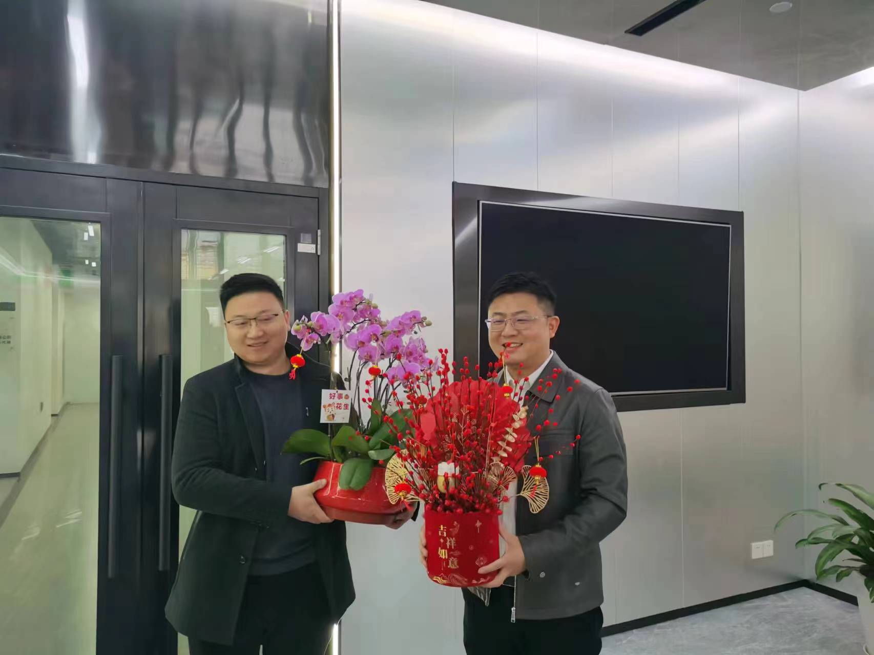 上海邁維動漫科技有限公司喜迎新年喬遷之喜：立足新起點，開啟新征程！(圖3)